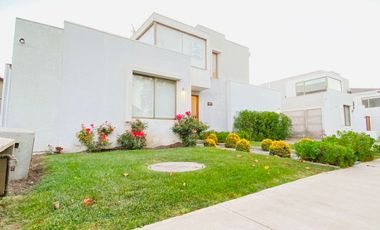 VENTA CASA MEDITERRANEA SANTA ELENA DE CHICUREO