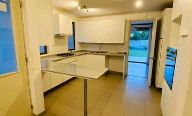 VENTA CASA MEDITERRANEA SANTA ELENA DE CHICUREO