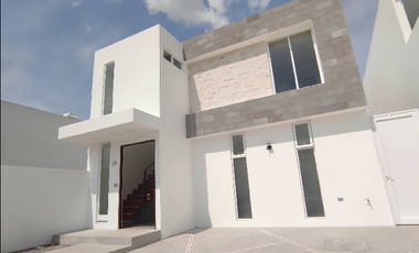 TERRENO EN REMATE EN ZONA RESIDENCIAL DE PUEBLA, MEX