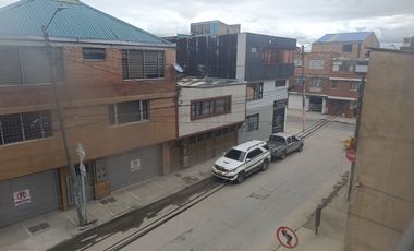 ARRIENDO APARTAESTUDIO BOYACA REAL
