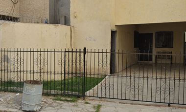 CASA EN VENTA EN MONCLOVA