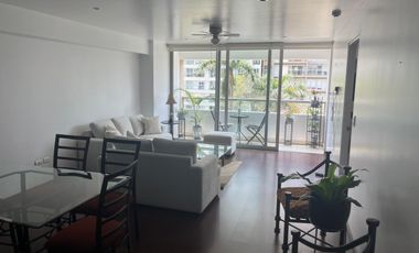 ALQUILO BONITO DPTO AMOBLADO EN SAN ISIDRO VISTA A LA AVENIDA Y BALCON