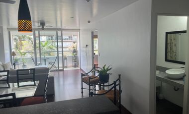 ALQUILO BONITO DPTO AMOBLADO EN SAN ISIDRO VISTA A LA AVENIDA Y BALCON