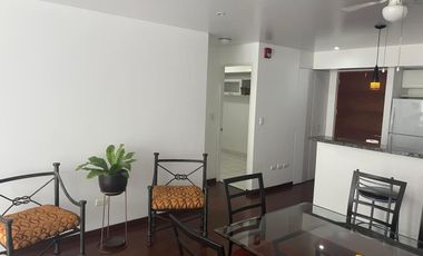 ALQUILO BONITO DPTO AMOBLADO EN SAN ISIDRO VISTA A LA AVENIDA Y BALCON