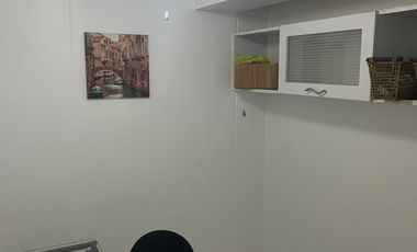 ALQUILO BONITO DPTO AMOBLADO EN SAN ISIDRO VISTA A LA AVENIDA Y BALCON