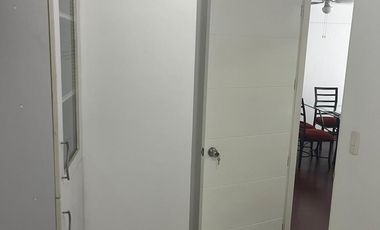 ALQUILO BONITO DPTO AMOBLADO EN SAN ISIDRO VISTA A LA AVENIDA Y BALCON