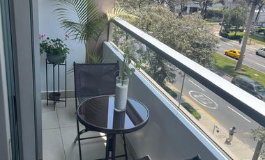 ALQUILO BONITO DPTO AMOBLADO EN SAN ISIDRO VISTA A LA AVENIDA Y BALCON