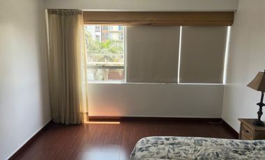 ALQUILO BONITO DPTO AMOBLADO EN SAN ISIDRO VISTA A LA AVENIDA Y BALCON