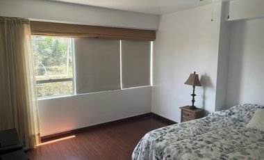 ALQUILO BONITO DPTO AMOBLADO EN SAN ISIDRO VISTA A LA AVENIDA Y BALCON