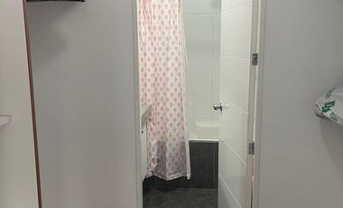 ALQUILO BONITO DPTO AMOBLADO EN SAN ISIDRO VISTA A LA AVENIDA Y BALCON