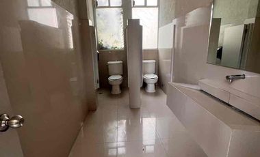 EXCELENTE PROPIEDAD PARA VENTA Y RENTA