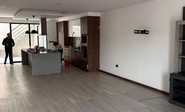 Amplia casa moderna cerca del Monay Shopping con 4 habitaciones y área BBQ