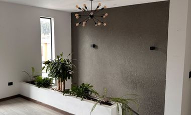 Amplia casa moderna cerca del Monay Shopping con 4 habitaciones y área BBQ