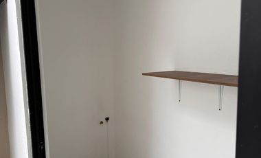 Amplia casa moderna cerca del Monay Shopping con 4 habitaciones y área BBQ