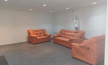 Se Renta local sobre periférico en San Lucas Tepetlacalco, Tlalnepantla de Baz