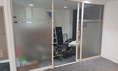 Se Renta local sobre periférico en San Lucas Tepetlacalco, Tlalnepantla de Baz