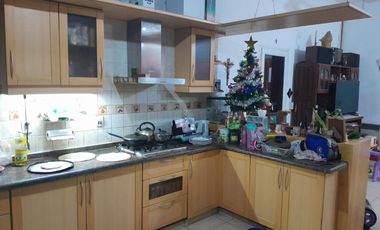 Venta de propiedad, permuta por casa quinta o terreno, se vende y acepta menor y/o vehiculo en forma de pago area cercana a Jockey, Universidad