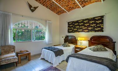 Espectacular casa en lo alto de vista del lago, country club!