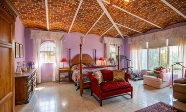 Espectacular casa en lo alto de vista del lago, country club!