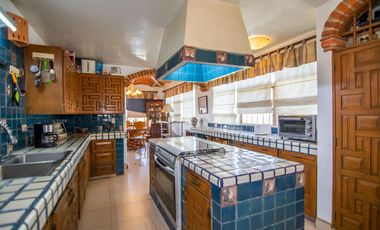 Espectacular casa en lo alto de vista del lago, country club!