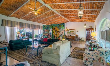 Espectacular casa en lo alto de vista del lago, country club!