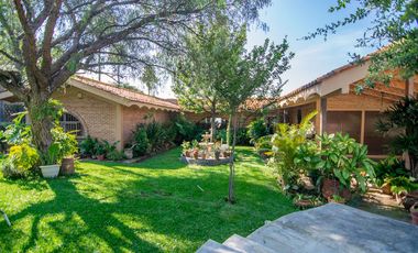 Espectacular casa en lo alto de vista del lago, country club!