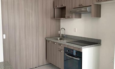 Departamento en renta en torre Sta Ana 360 a un costado de Bugambilias