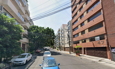 PH EN VENTA, EXCELENTE UBICACION, PROPIEDAD DE RECUPERACION HIPOTECARIA.