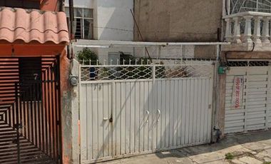 CASA EN VENTA EN TLANEPANTLA