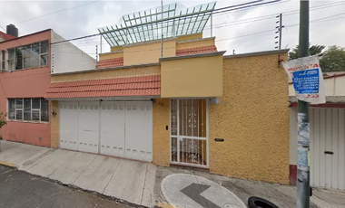 CASA EN AZCAPOTZALCO COLONIA LA PETROLERA