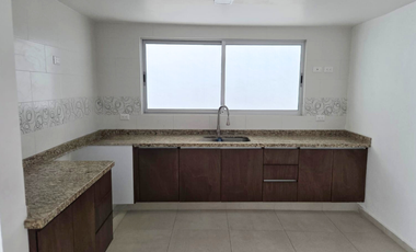 SE VENDE AMPLIA CASA EN SAN MANUEL 7 RECÁMARAS 6.5 BAÑOS