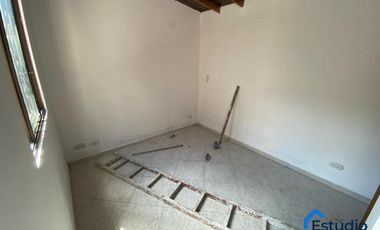 ARRIENDO APARTAESTUDIO ARANJUEZ