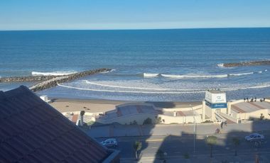 DEPARTAMENTO EN DÚPLEX 5 AMBIENTES. VISTA AL MAR. LA PERLA. MAR DEL PLATA.