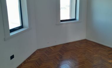 DEPARTAMENTO EN DÚPLEX 5 AMBIENTES. VISTA AL MAR. LA PERLA. MAR DEL PLATA.