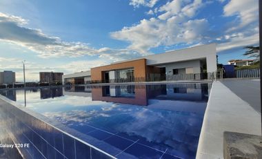 HERMOSA CASA EN CONJUNTO – CERRITOS, PEREIRA