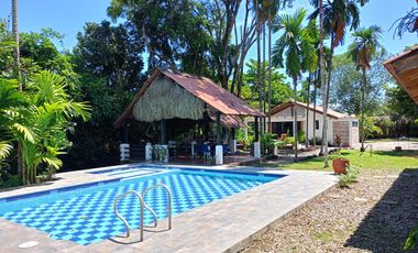 GRAN CASA CAMPESTRE VIA PUERTO LOPEZ