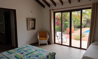 GRAN CASA CAMPESTRE VIA PUERTO LOPEZ