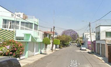 Casa en la calle RADIOLOGOS  El Sifón, Iztapalapa, EN REMATE BANCARIO SUPER OPORTUNIDAD