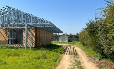 Venta Parcela con Proyecto de Casa en Construcción –Colonia Alemana