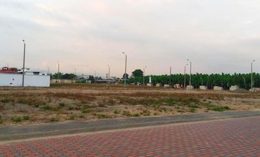 TERRENO EN VENTA EN URBANIZACIÓN ZHARA LOTE #279 Mz Q, PASAJE