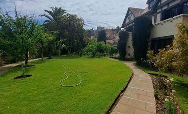 Gran y hermosa casa en esquina 6D, 4B, 6E   estilo inglés en barrio residencial de  Miraflores , Viña del Mar