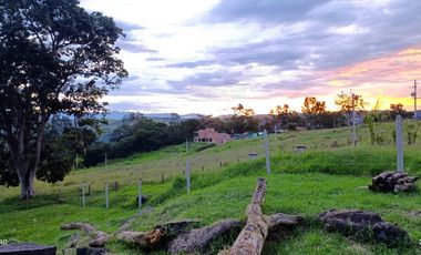 VENTA PARCELA 1.5KM DE CURITÍ