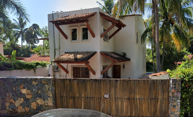 HERMOSA CASA UBICADA EN IXTAPA  ZIHUATANEJO