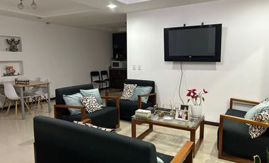 Hermosa casa amoblada con parqueadero y área verde en Baños 🏡