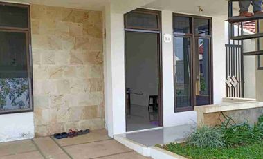 Jual Rumah cantik di Cigunang, Nyalundung, Cianjur