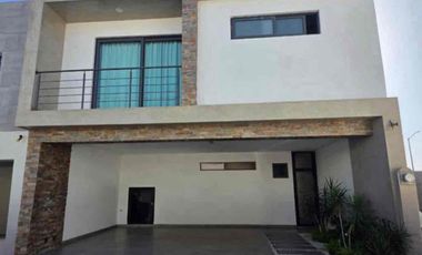 CASA EN VENTA EN BELCANTTO