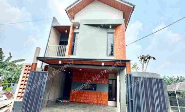 Furnished 4 Kamar Tidur Strategis Nyaman Dekat Ciputat