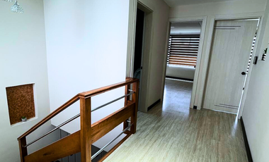 En Venta Casa En Ricaurte, Dentro de Condominio, Cuenca