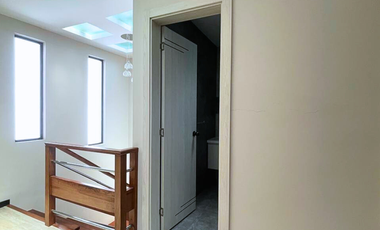 En Venta Casa En Ricaurte, Dentro de Condominio, Cuenca