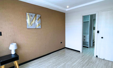 En Venta Casa En Ricaurte, Dentro de Condominio, Cuenca
